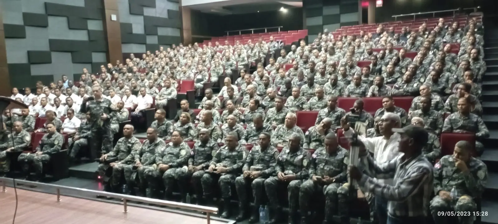 Orientan agentes región Enriquillo sobre reforma PN