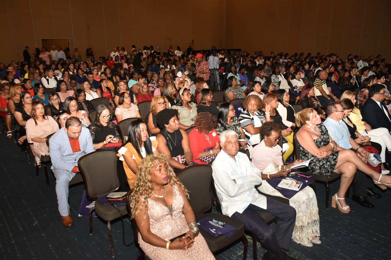 Colegio de Enfermería celebra en Punta Cana congreso internacional