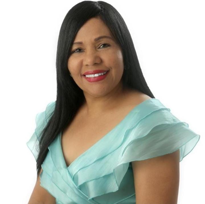 Taty Matos lanza su precandidatura Senadora por la Provincia Pedernales
