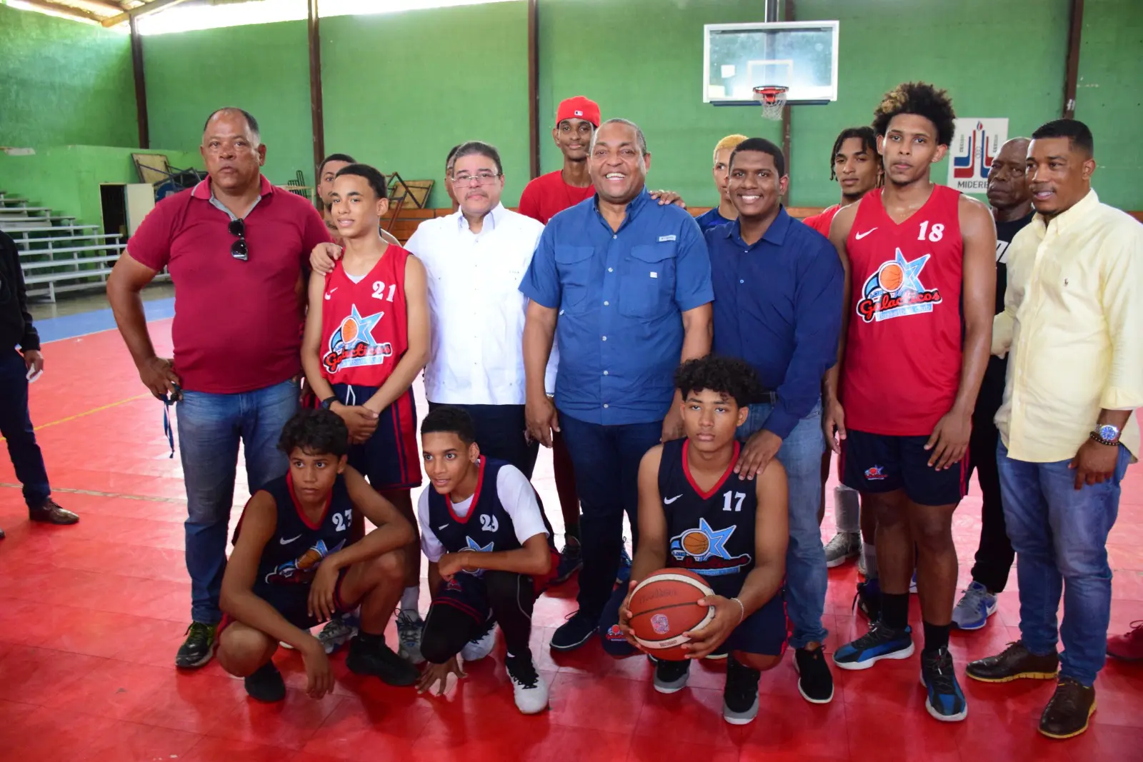 Anuncian obras en Santo Domingo Oeste