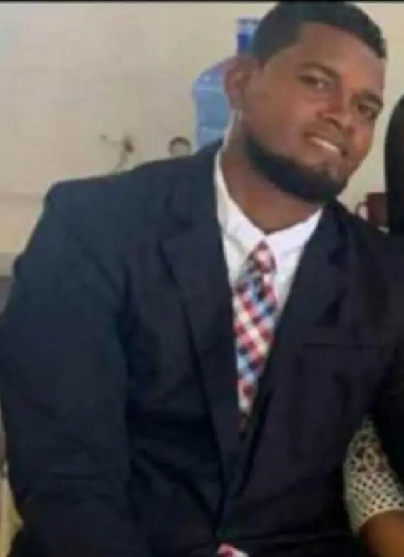 Patana aplasta joven estudiante en carretera de Montecristi