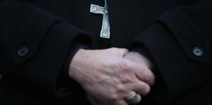 Unos 2 mil menores sufrieron abusos sexuales de 450 religiosos en Illinois