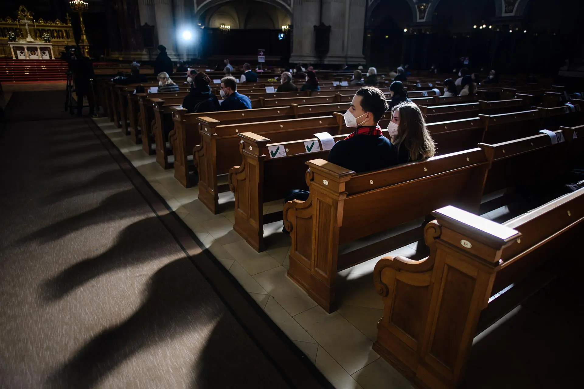 Medio millón de alemanes abandonó la Iglesia católica en 2022