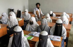 La discriminación de las mujeres afganas puede considerarse un crimen
