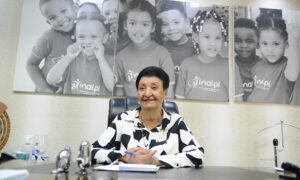 Besaida Santana Sierra se siente agradecida de haber sido reconocida con la Medalla al Mérito de la Mujer Dominicana 2023. FUENTE EXTERNA