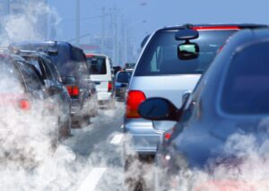 Un vehículo emitiría promedio 46 toneladas de CO2 en 10 años