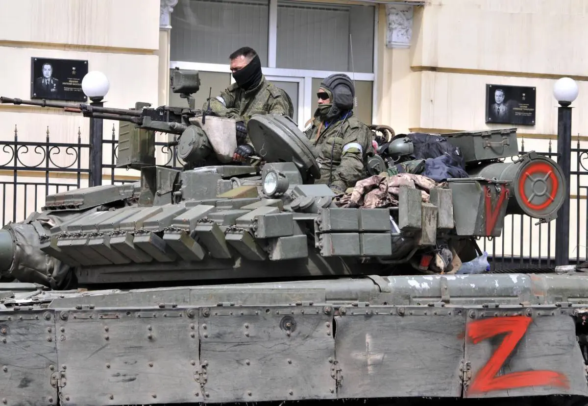 Mercenarios de Wagner se acercan; Putin promete evitar guerra civil