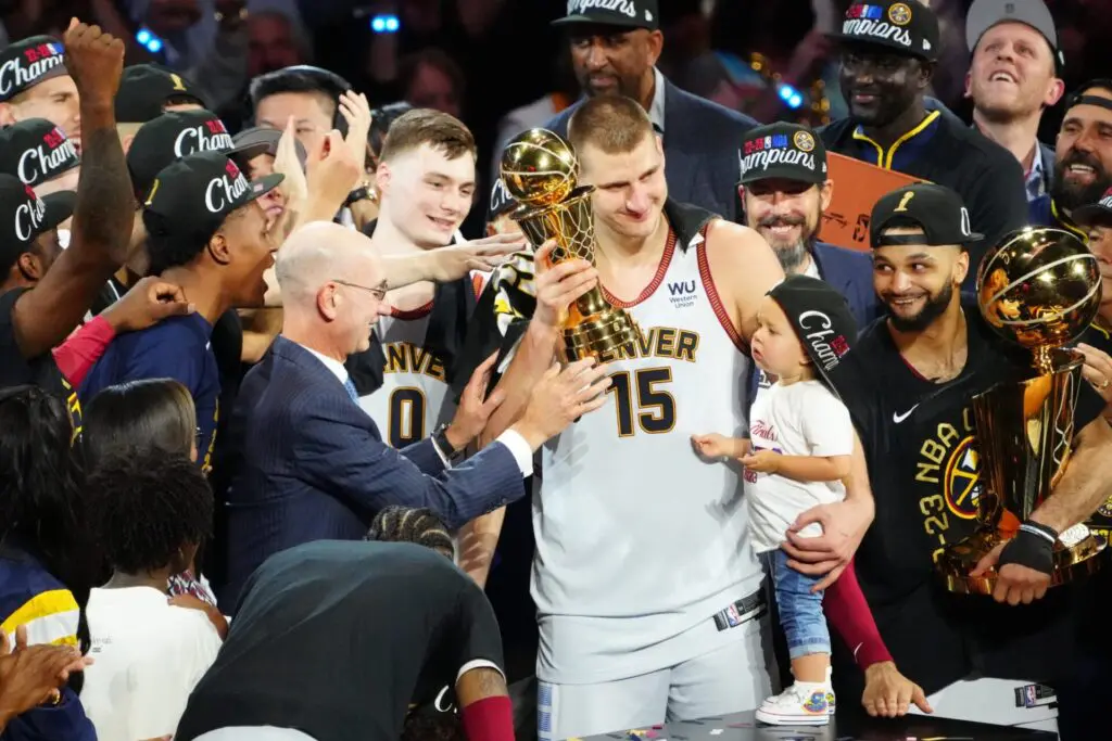 Nikola Jokic es la superestrella "peor pagada" de la NBA