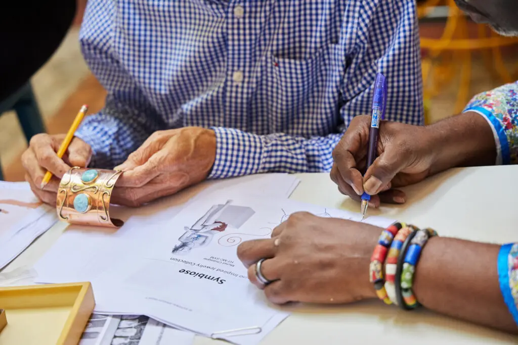Joyería artesanal une a República Dominicana y a Haití