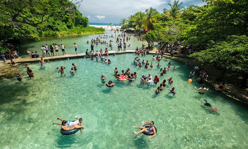 Los ríos y las playas de Barahona son un paraíso