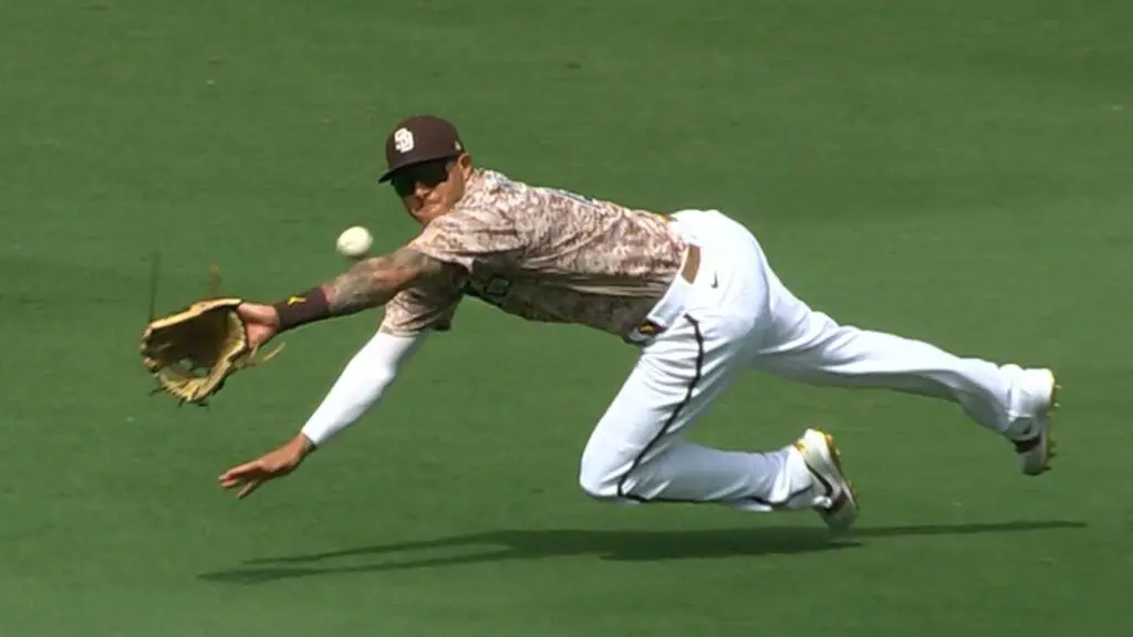 Guerrero Jr. escoge su infield ideal con dos paisanos y un venezolano