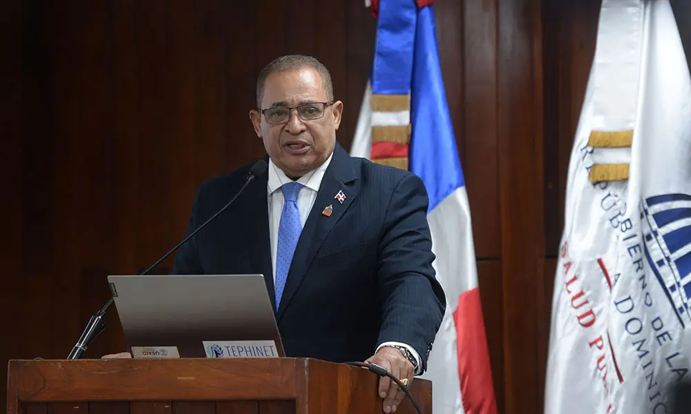 José A. Matos, viceministro de Garantía de la Calidad y Servicios de Salud. Félix de la Cruz