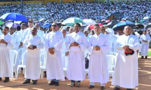 Las iglesias de la capital y el estadio Cibao de Santiago fueron escenarios de eucaristías y procesiones con motivo de Corpus Christi. Sacerdotes y feligreses llamaron al pueblo a acercarse más a Dios. Ricardo Flete