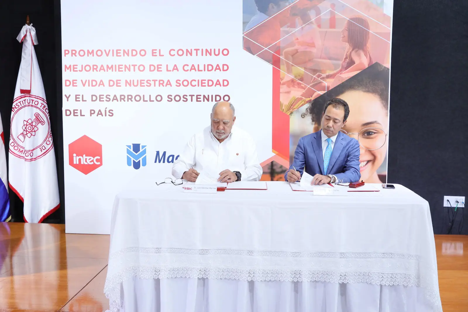 INTEC y Macrotech firman acuerdo educativo y científico para la carrera de Ingeniería Biomédica