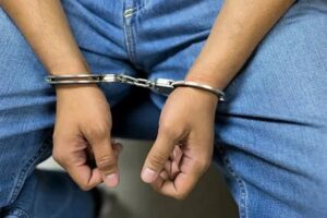Apresan cinco hombres vinculados al microtráfico de drogas