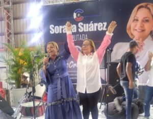 Soraya Suárez proclama a Rosa Santos como su candidata a senadora