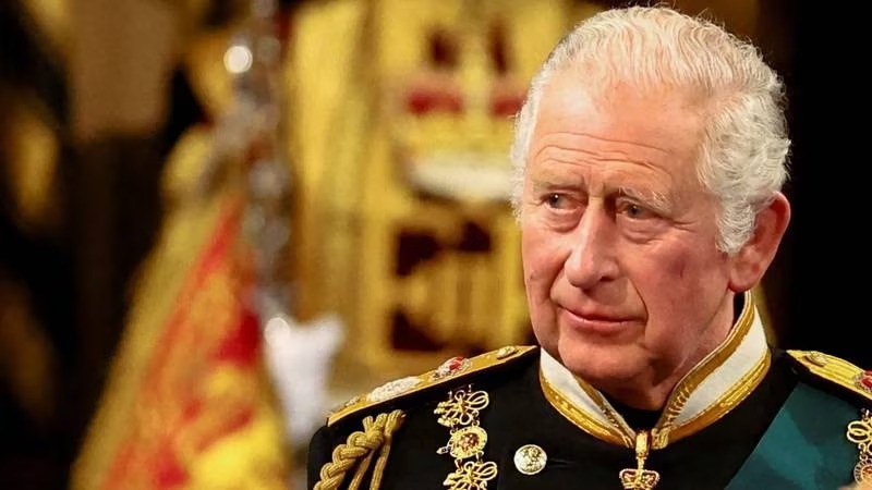 El rey Carlos III expresa su conmoción y tristeza por el accidente de tren en la India