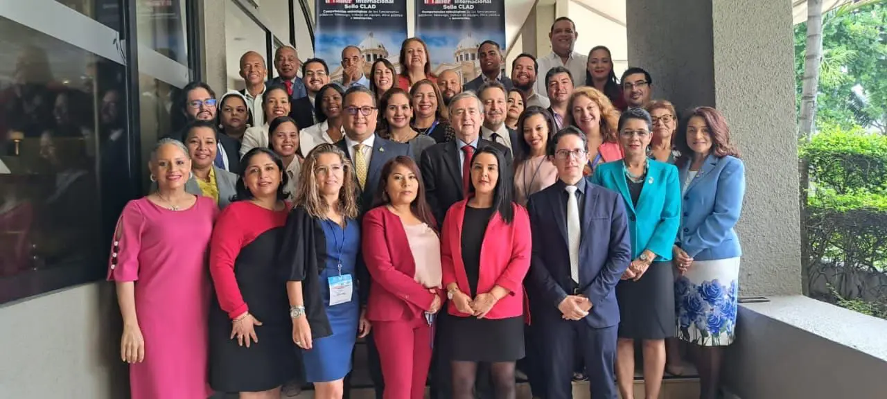Gobierno concluye segundo del taller Sello Clad: “Competencias estratégicas en los funcionarios públicos”