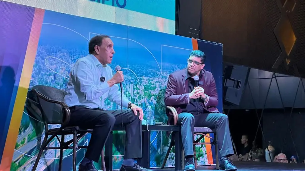 Dío Astacio y Cruz Jiminián prometen abrir nueva clínica en SDE