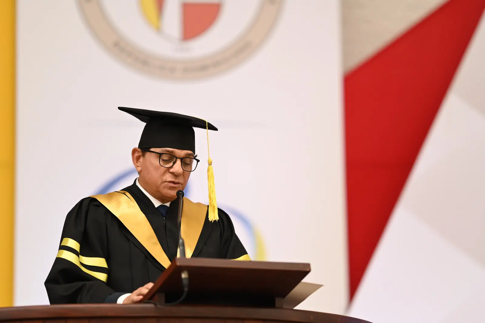 PUCMM en 108 graduación recibe felicitación del papa Francisco