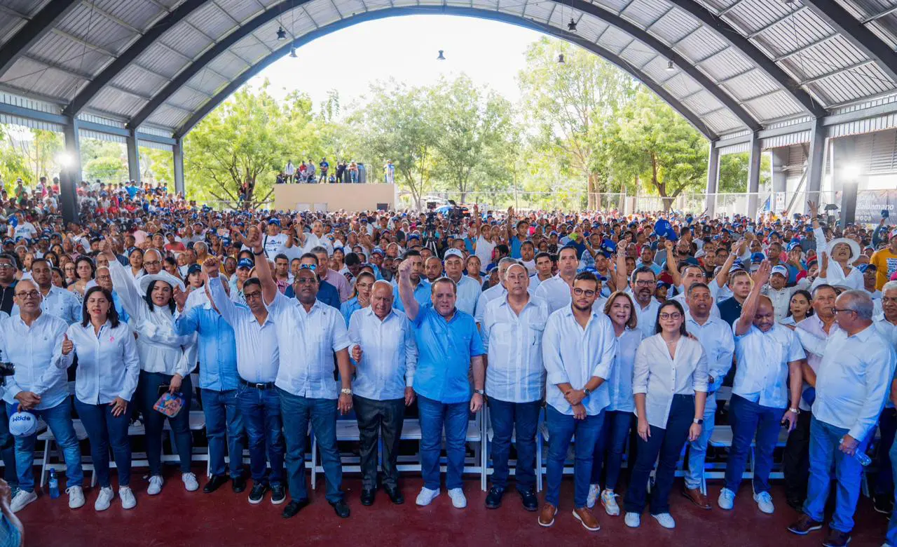 PRM realiza larga jornada de juramentaciones en varias provincias