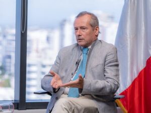 Embajador de Francia en RD: colaborar en línea lll del metro es prioridad