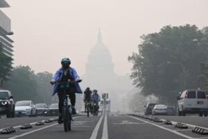 El humo de los incendios de Canadá vuelve a asfixiar ciudades como Washington DC y Chicago