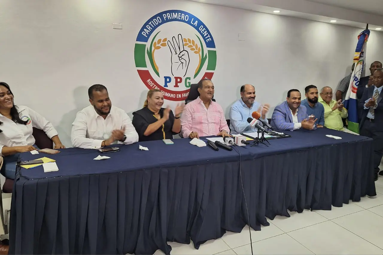 Antonio Marte reafirma su compromiso con el país y la democracia