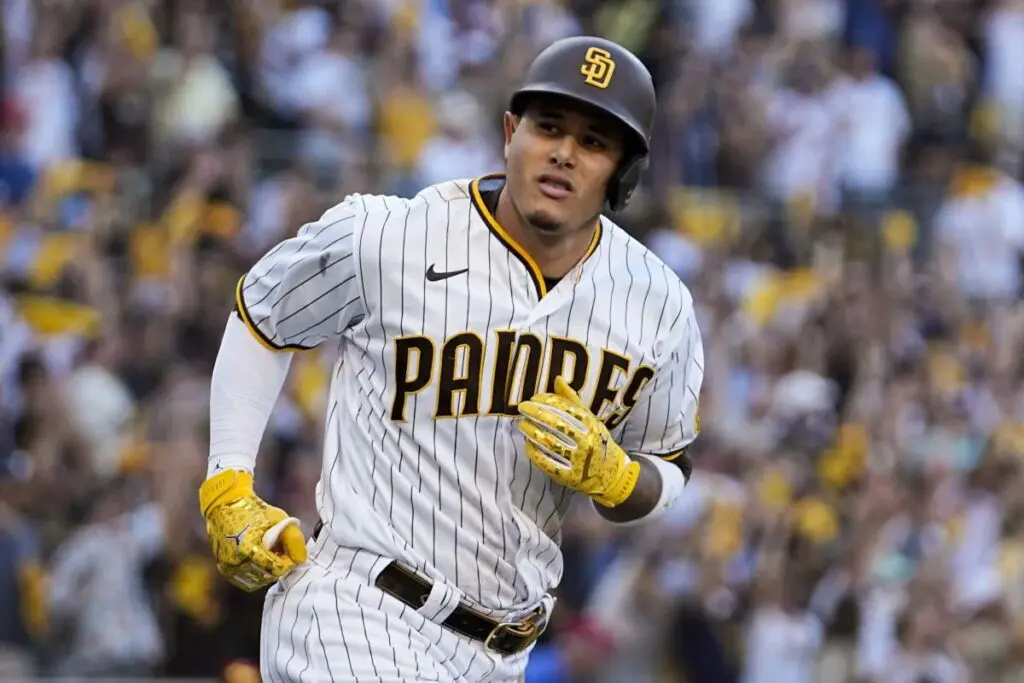 Manny Machado se desahoga luego de pelotazo a 98 en la espalda