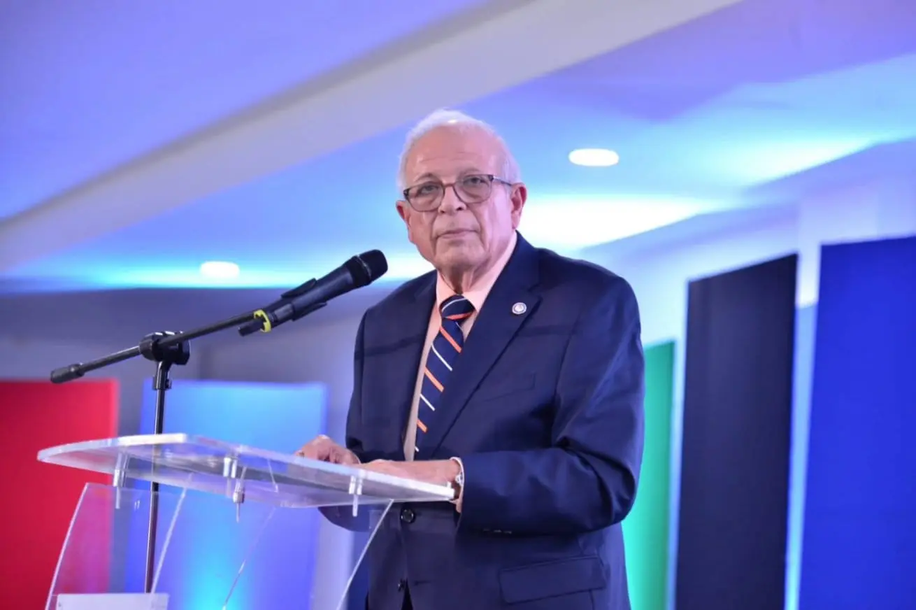 Exalcalde Tomás Regalado resalta rol de la política en gobiernos AL