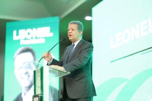 Leonel: JCE estaría violando Constitución con comunicado de admonición