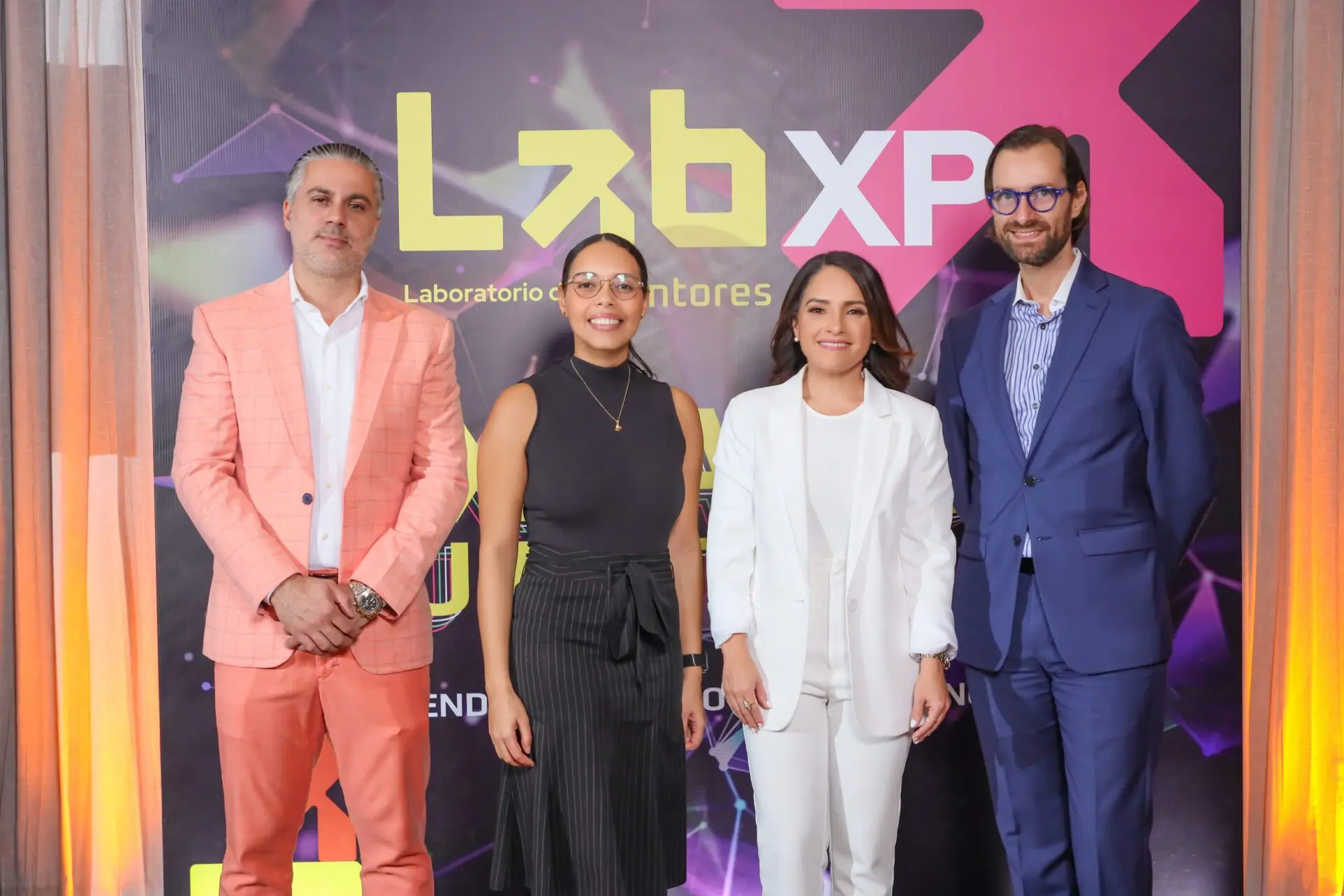 Giuseppe Collura, Melissa Hernández, Jenniffer Arias y Pablo García. FUENTE EXTERNA