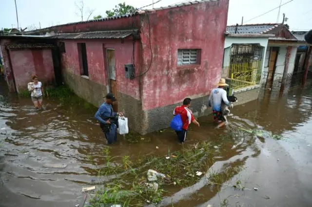 Idalia deja inundaciones y apagones a su paso por el occidente de Cuba FOTO: F.E