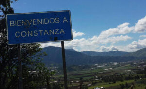 Mujer amenaza con armarse y cometer matanza en drink de Constanza