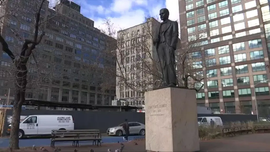 Estatua de Juan Pablo Duarte en Washington Heights