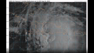 Avanza franja más peligrosa del paso de la Tormenta Franklin