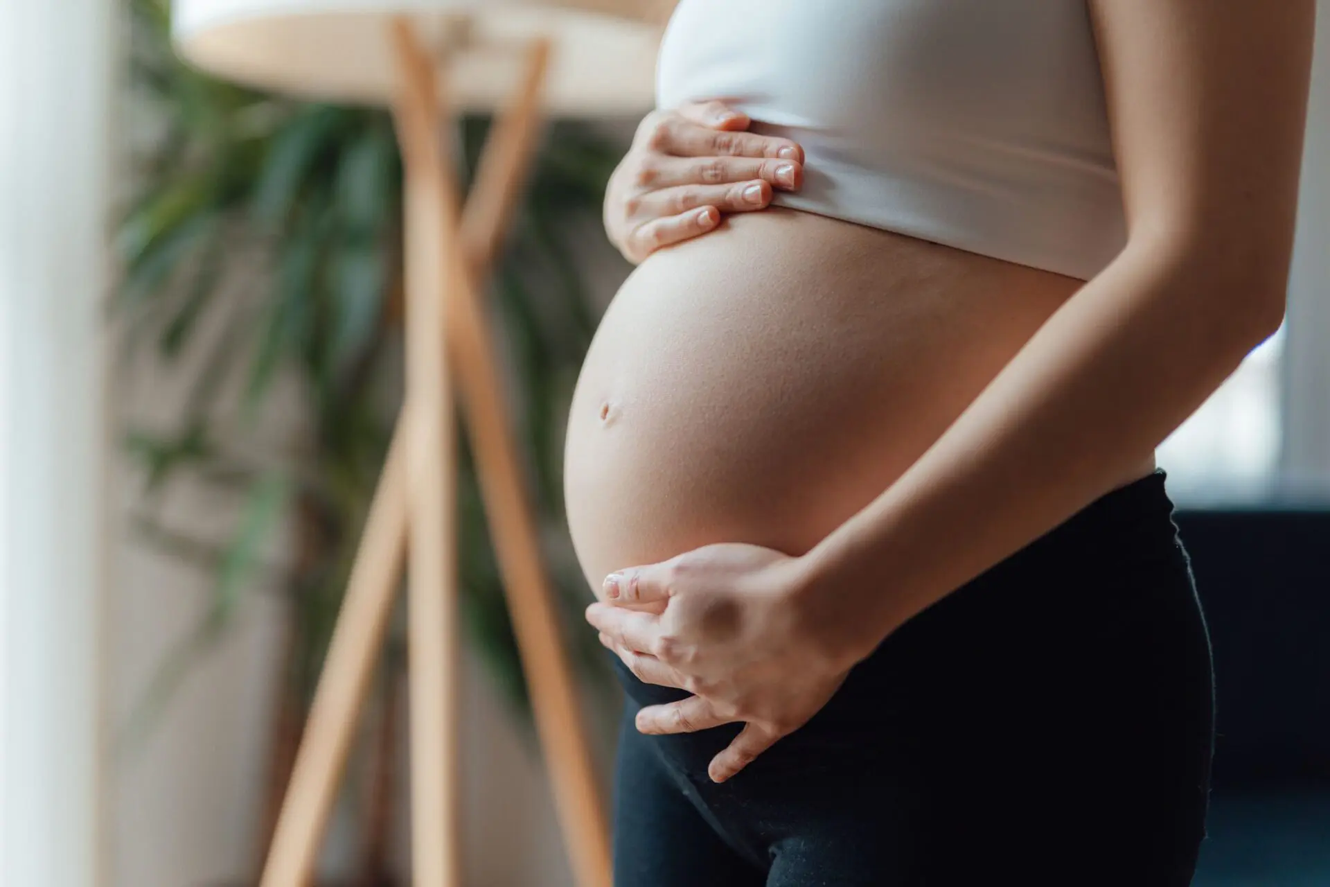 Una mujer dona el útero a su hermana, el primer trasplante de este tipo