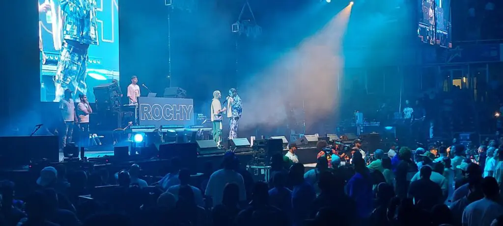 Rochy en Palacio de los Deportes: una declaración de buenas intenciones