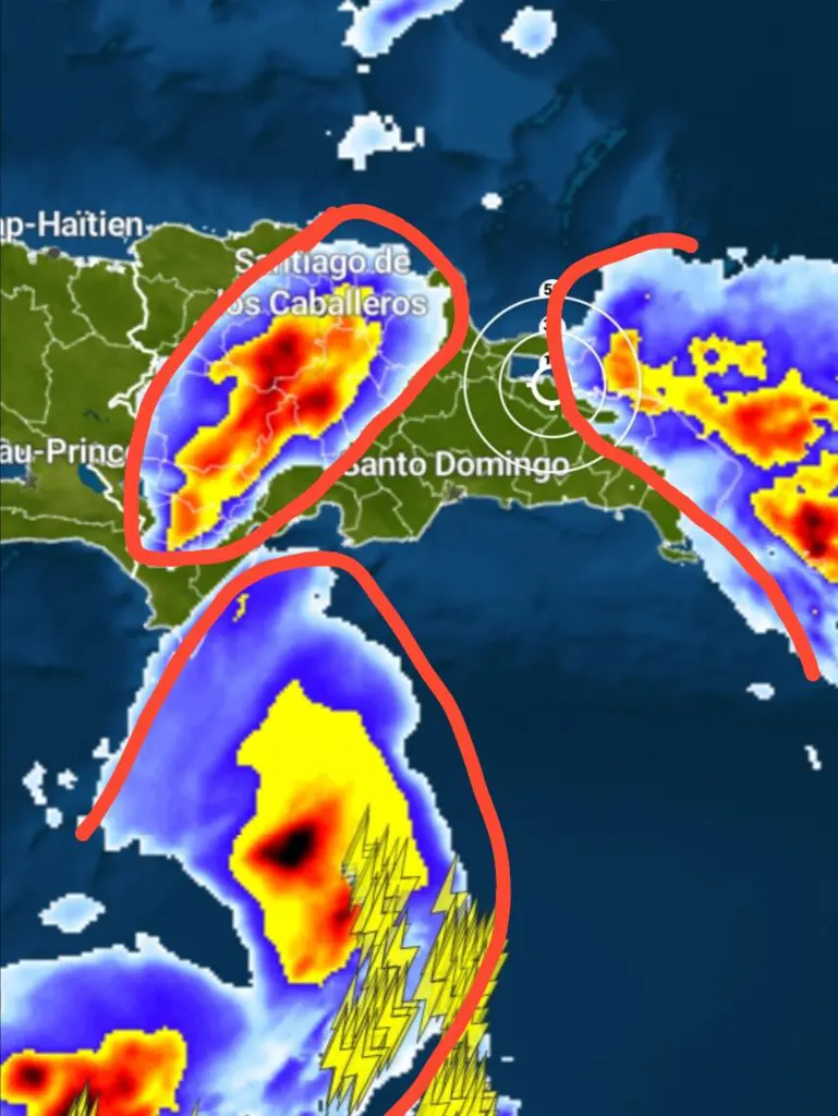 Banda de lluvias de moderadas antesalan llegada de Tormenta Franklin