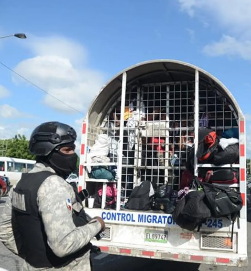 PN y ERD apresan 155 haitianos ilegales en Independencia