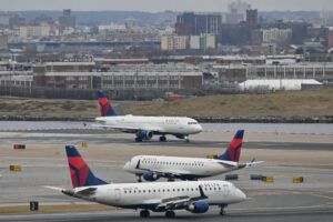 Vuelo de Delta realizó aterrizaje de emergencia por diarrea de un pasajero