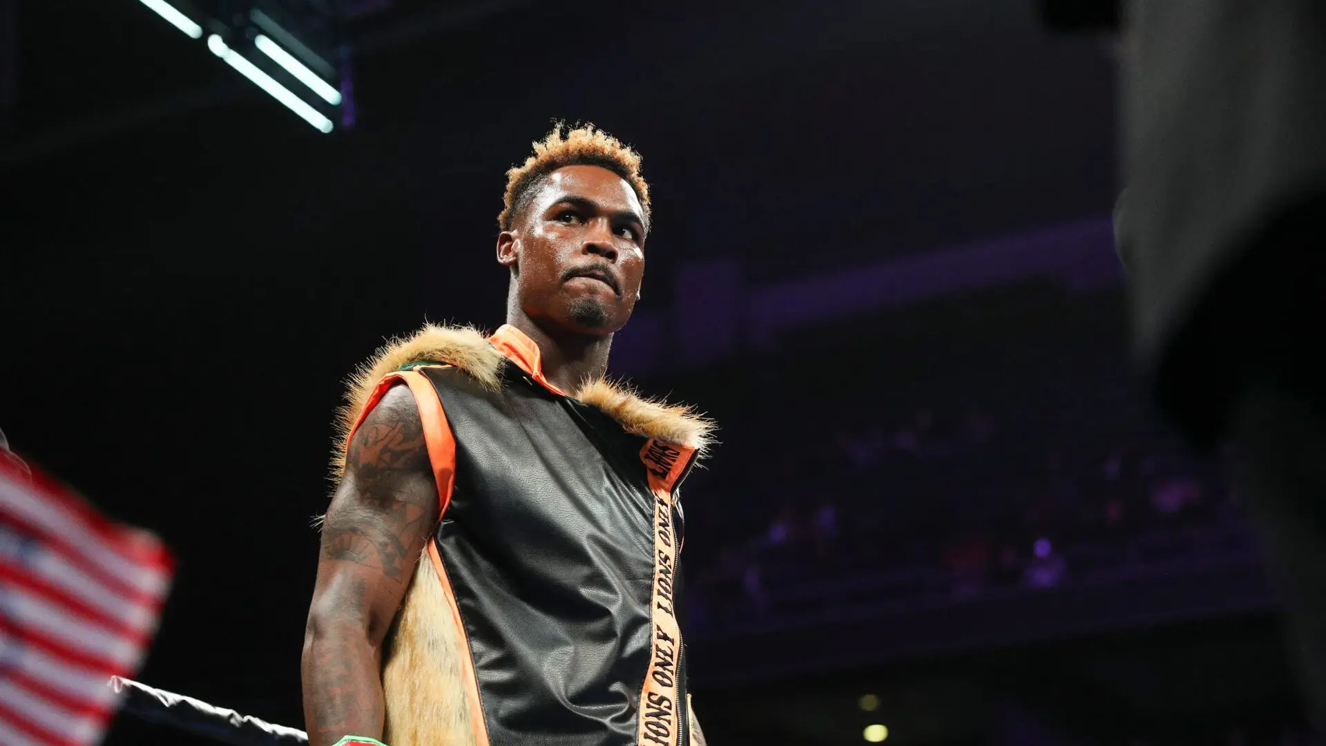 Detrás de Jermell Charlo está el trabajo de un entrenador dominicano