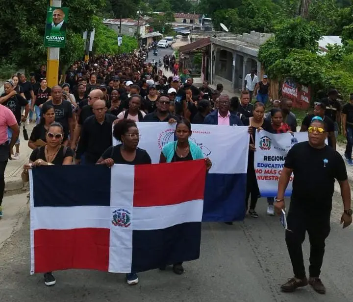 Más de 3 mil estudiantes no recibieron docencia en Peralvillo por protesta