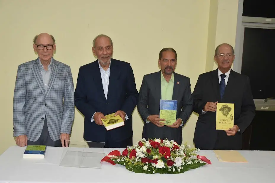 Bibliófilos ponen a circular dos nuevas obras