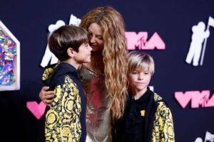 Acusan a Shakira de destrozarle la vida a sus 2 hijos