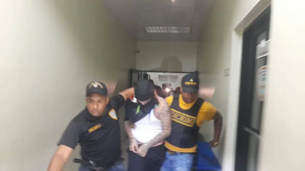 Tekashi a tribunal dominicano para conocerle medida de coerción