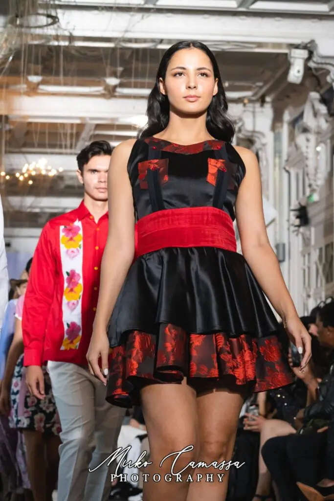 Vestido en seda con caída suave