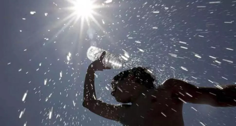 Pronostican ambiente caluroso; Vaguada y humedad mantienen alertas