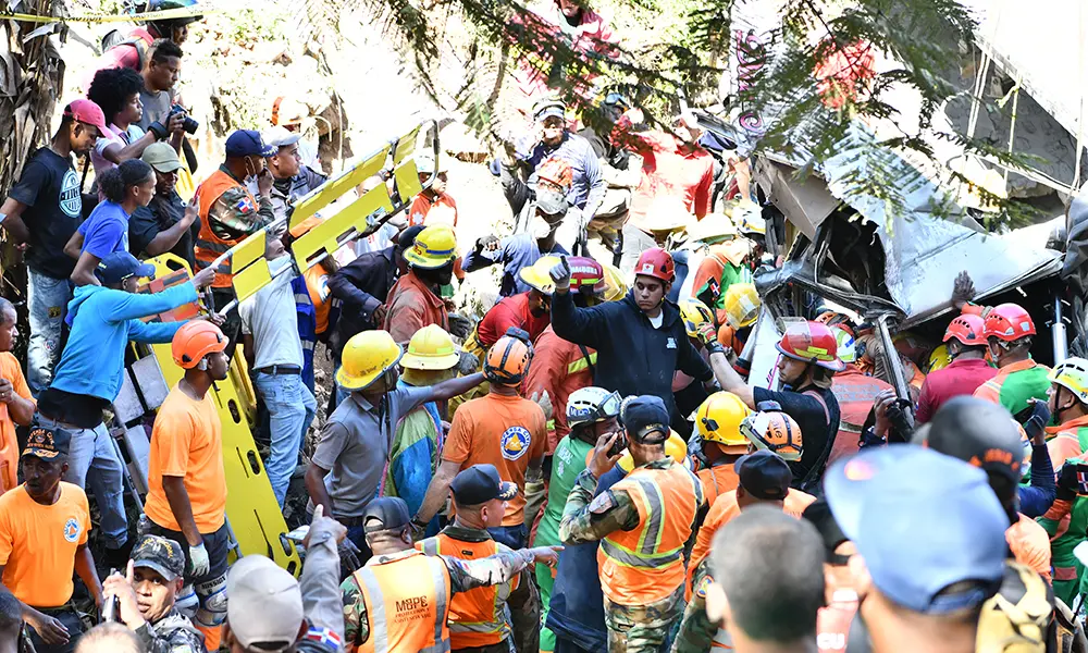 Accidente en Quita Sueño, con saldo de 10 muertos y 17 heridos