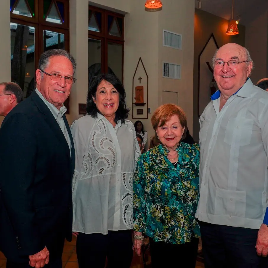 Marcel Morel, Elizabeth Ovalle de Morel, Irma Frank y Richard Frank. FUENTE EXTERNA